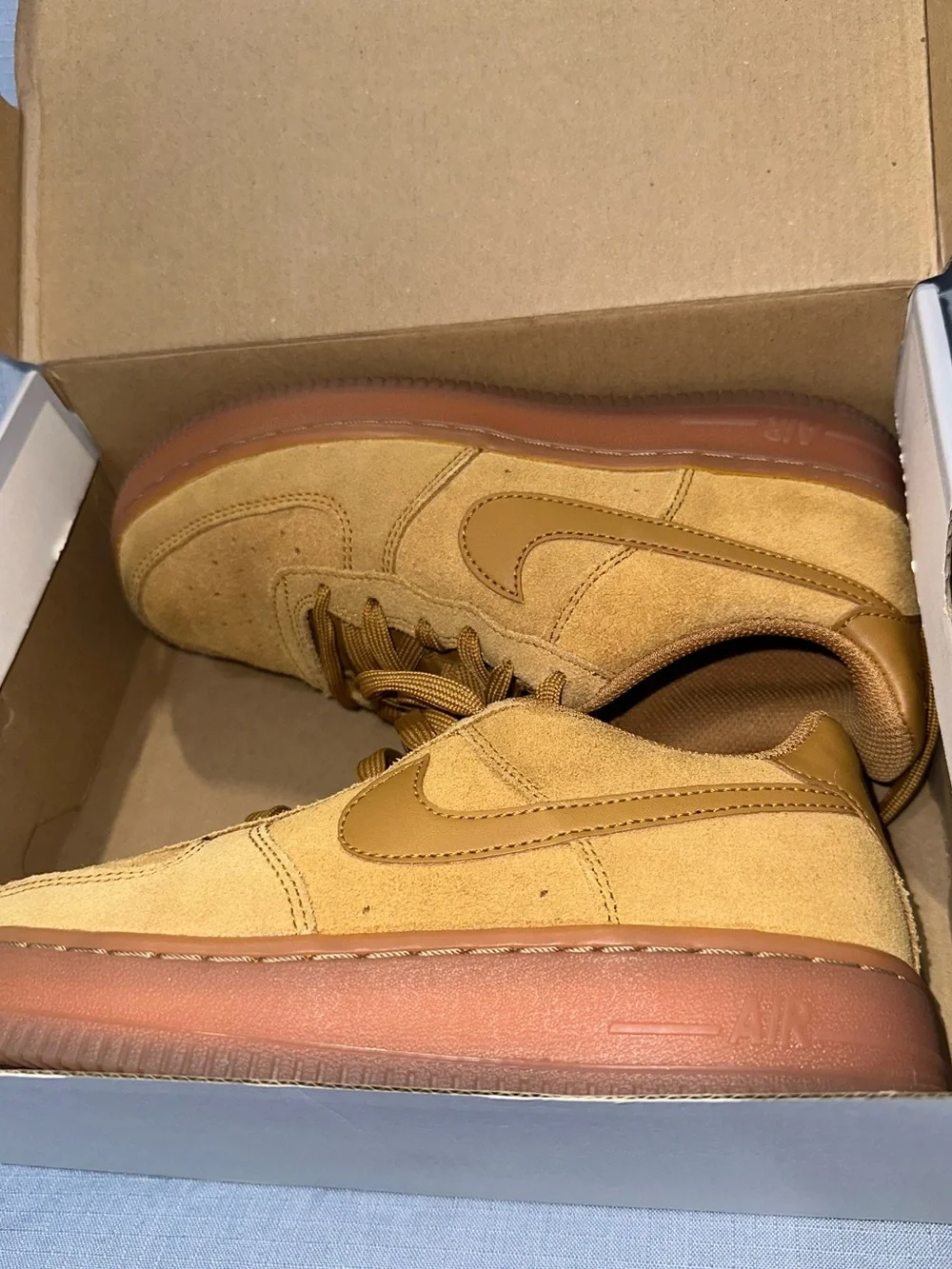 Nike Air Force 1 LV8 Size 4.5Y